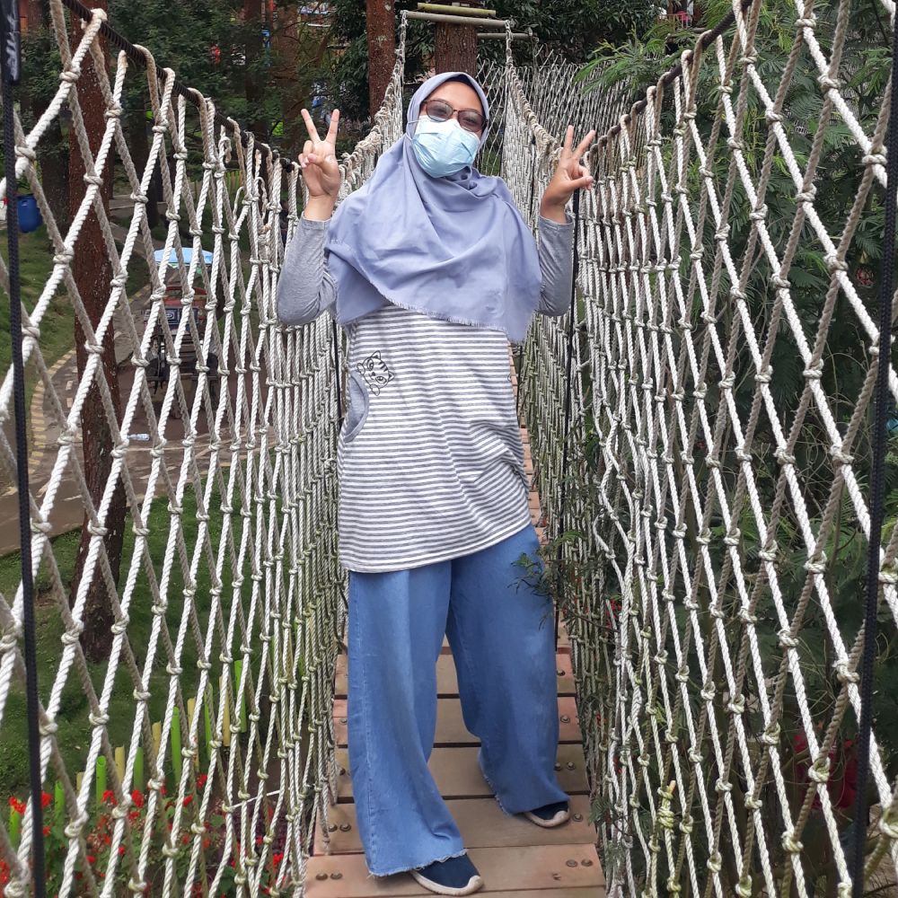 Isnaini Cahyaningrum